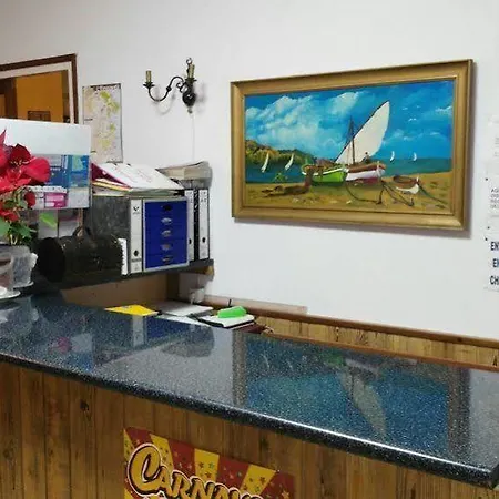 Hotel Creus Rosas
