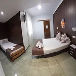 Hotel Creus 2*